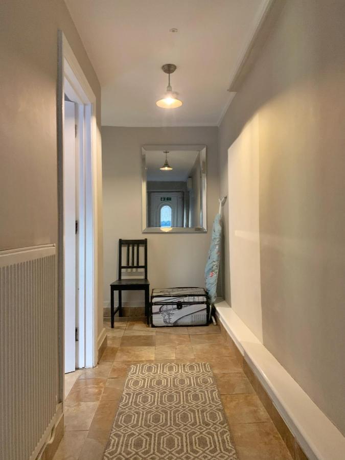 Central City Garden Apartment Кардиф Екстериор снимка