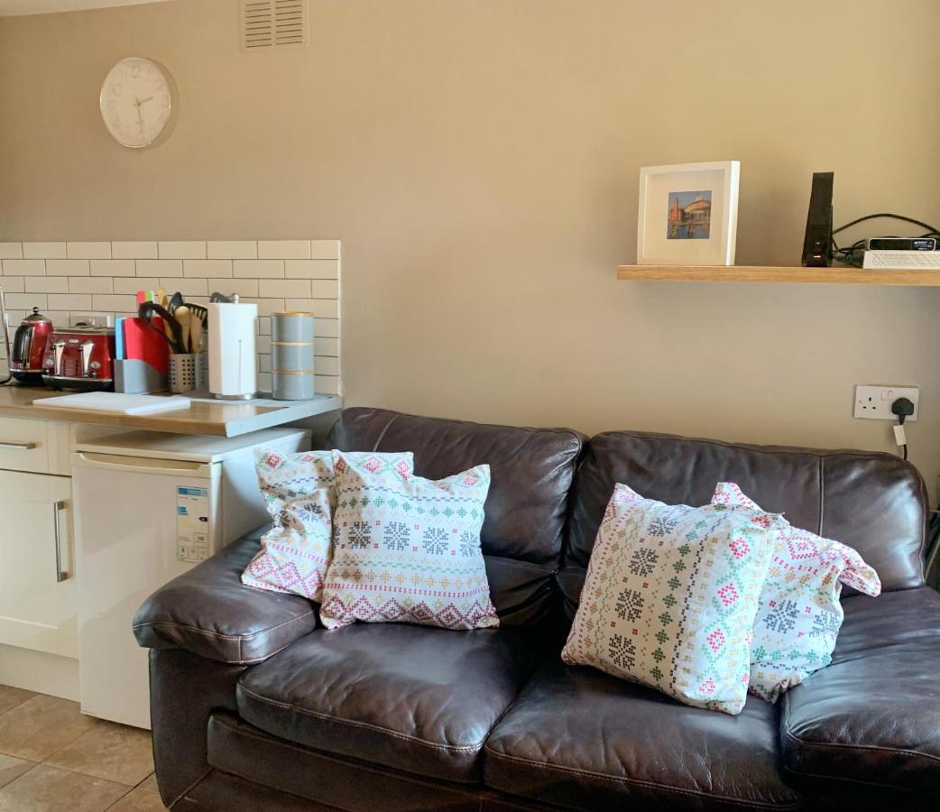 Central City Garden Apartment Кардиф Екстериор снимка