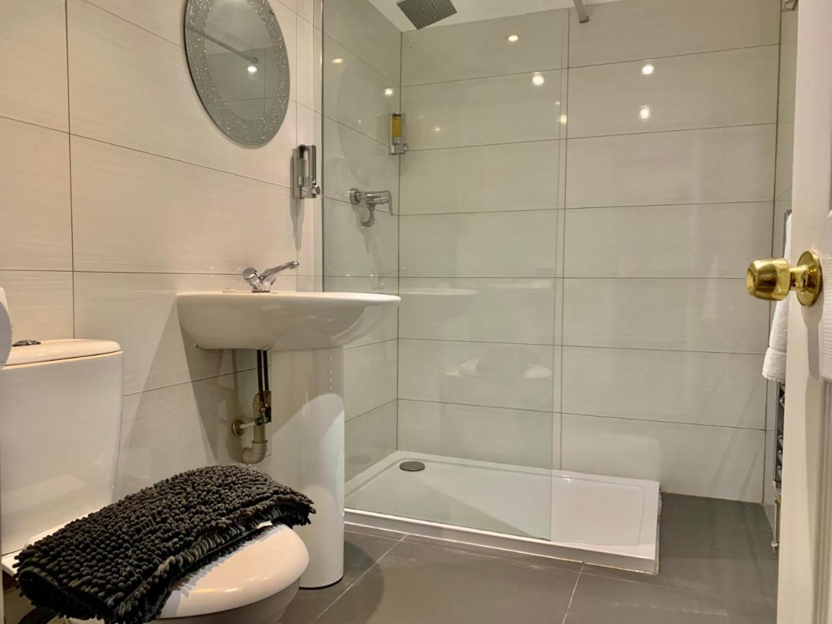 Central City Garden Apartment Кардиф Екстериор снимка